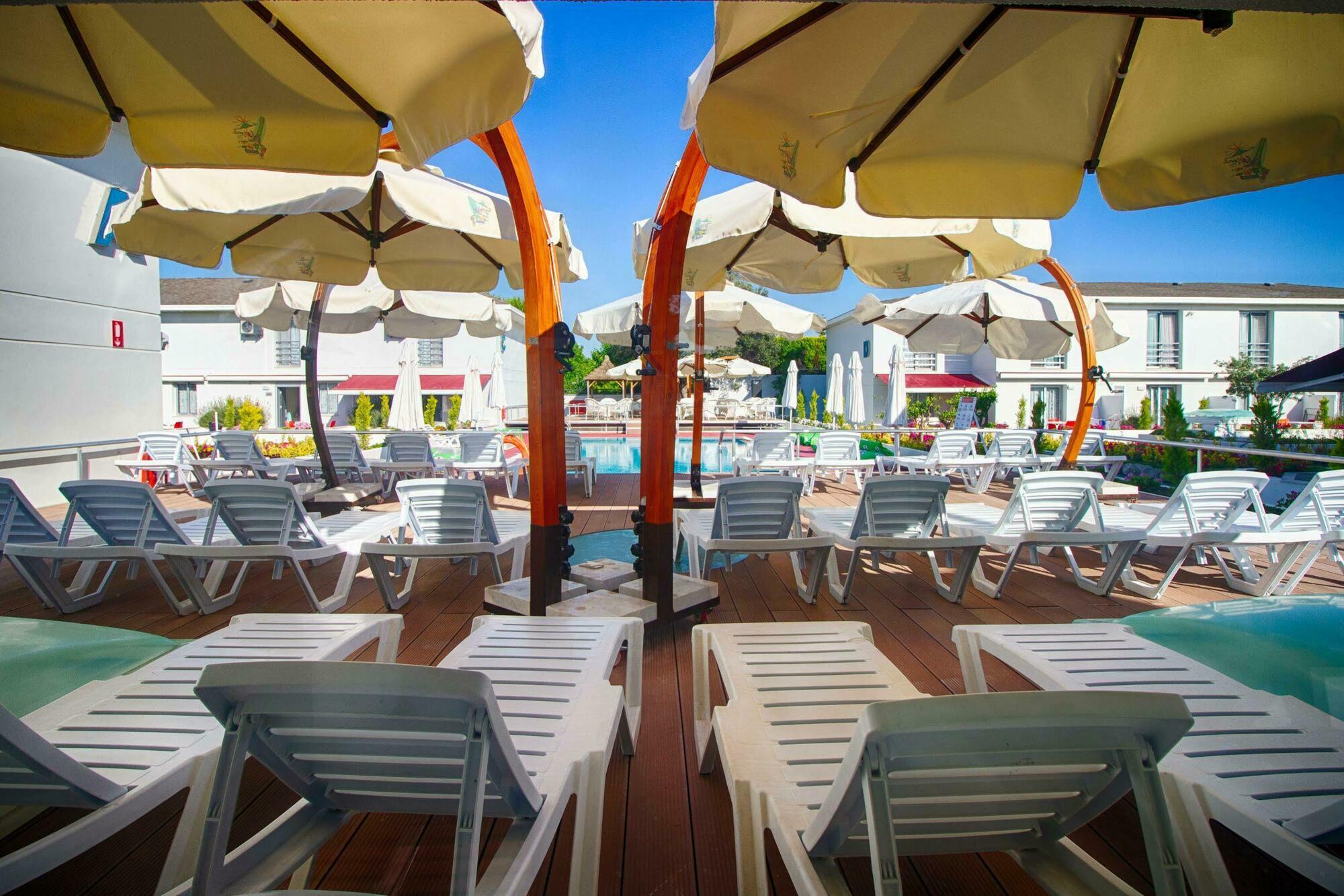 Vela Garden Resort Çeşme Eksteriør billede